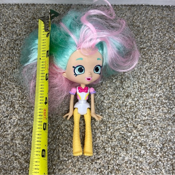 Shopkins Lil Secrets Lil Shoppies Peppa Mint, Doll Only - Picture 6 of 6
